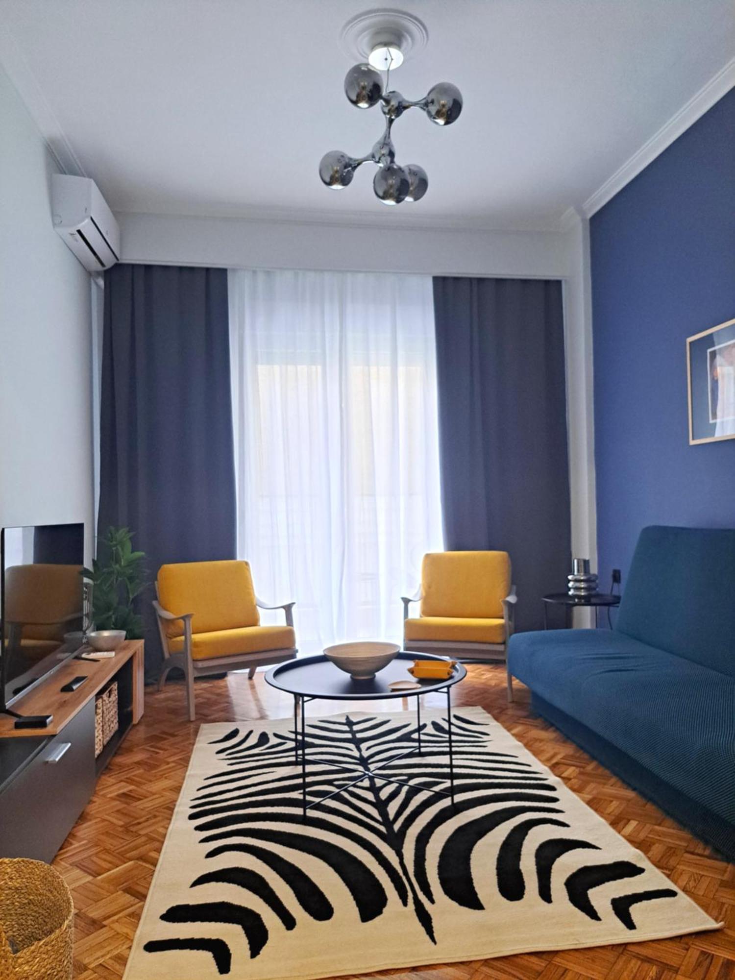 Stylish City Center Apartment Серрес Екстер'єр фото
