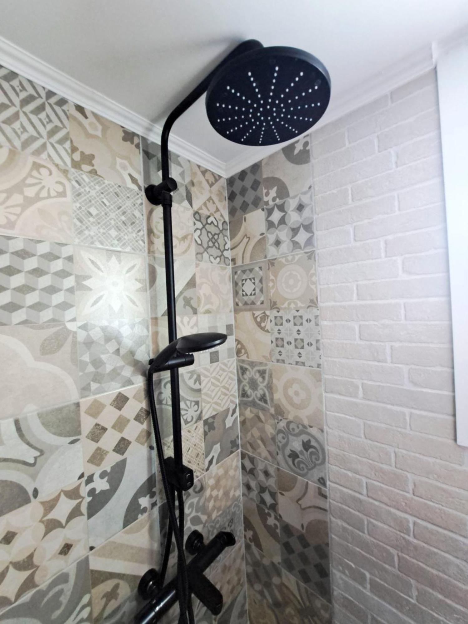 Stylish City Center Apartment Серрес Екстер'єр фото
